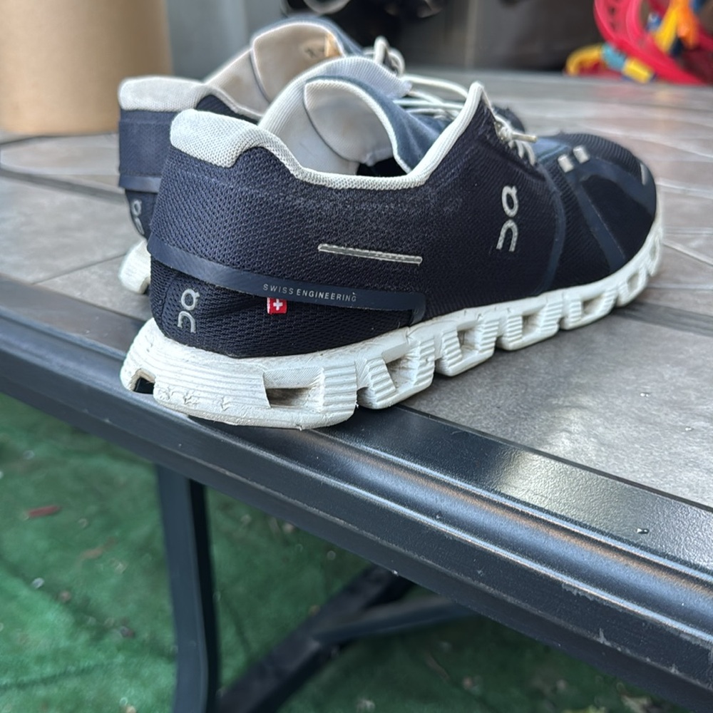 On Cloud 5 - image 5